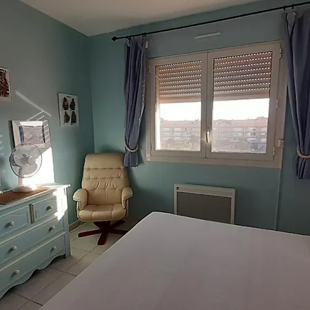 50 M2 - Le Port, Apartment Hyeres