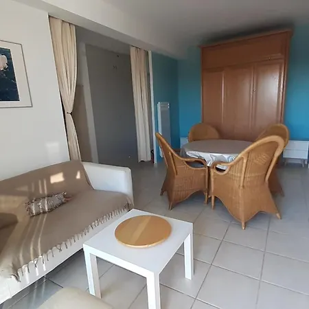 50 M2 - Le Port, Apartment Hyeres