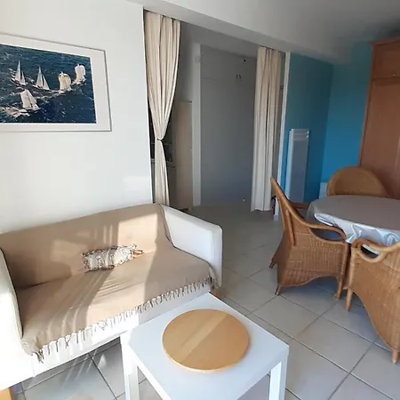 50 M2 - Le Port, Hyeres